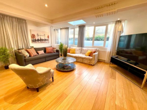 Modern 2 Beds flat in Chelsea